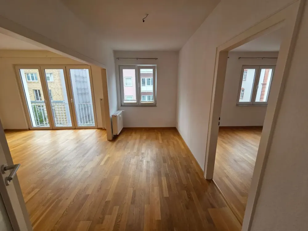 Modernisierte 3 Zi-Whg.+Balkon+EBK | Stellplatz im Hof | Beethovenplatz | ruhige Lage im Westend-Süd