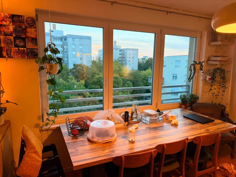 4-Zimmer-Wohnung, 80 m², Balkon, U6 Kieferngarten, ab 01.10.2026