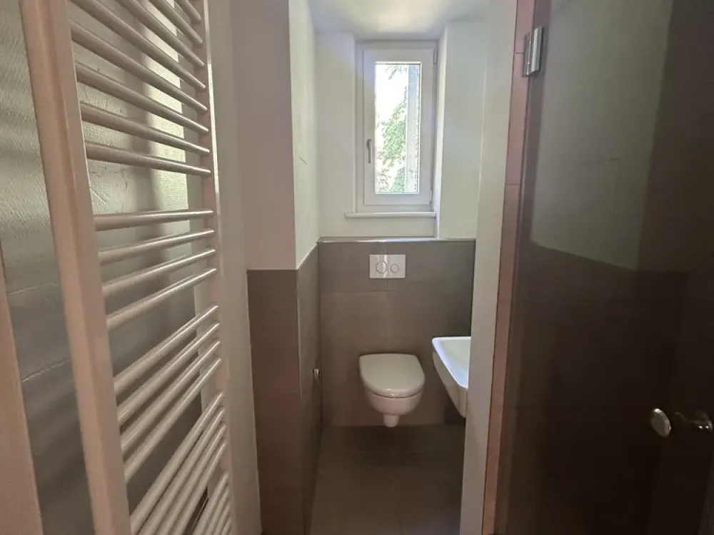 Modernisierte 3-Zimmer-Wohnung mit sonnigem Balkon ins Grüne