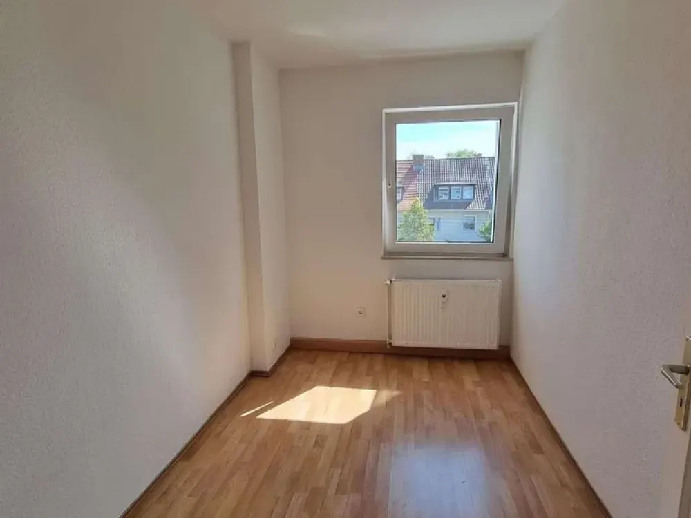 Neu renovierte 4- Zimmer Wohnung in Frankfurt Bockenheim