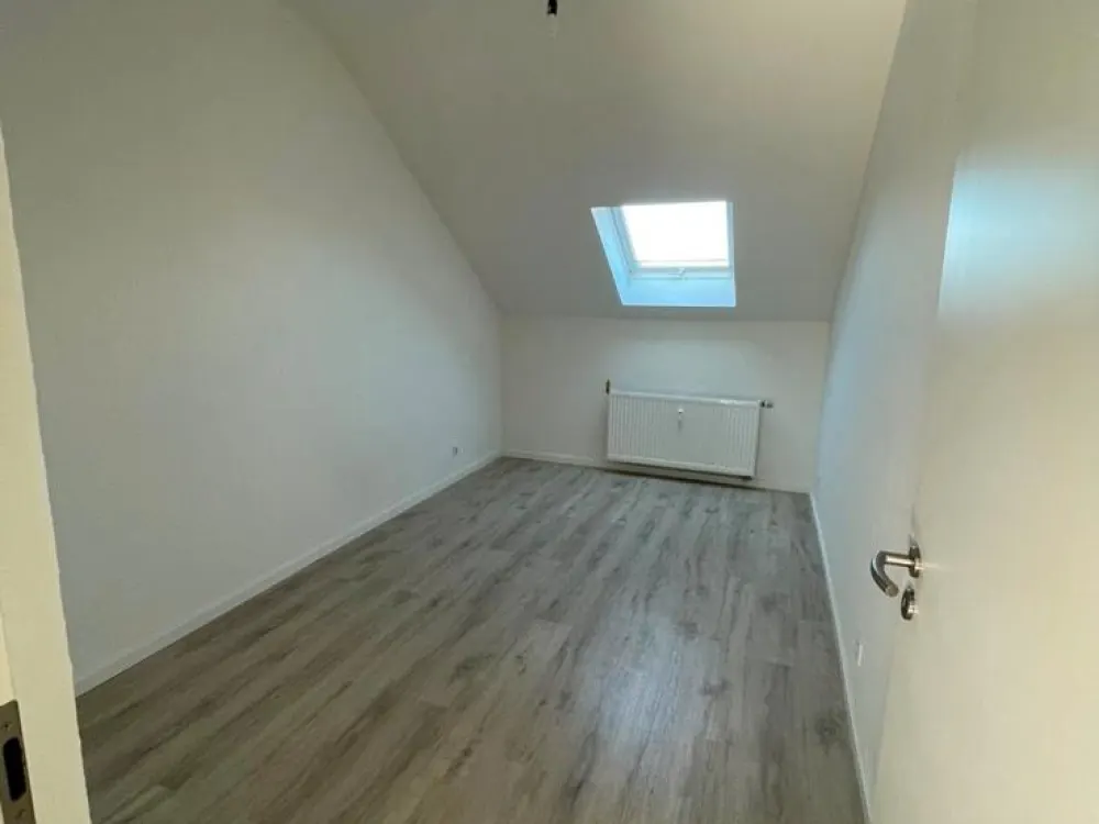 Helle 3 Zimmer Wohnung / Ideal für Studenten WG - Nähe Hauptbah
