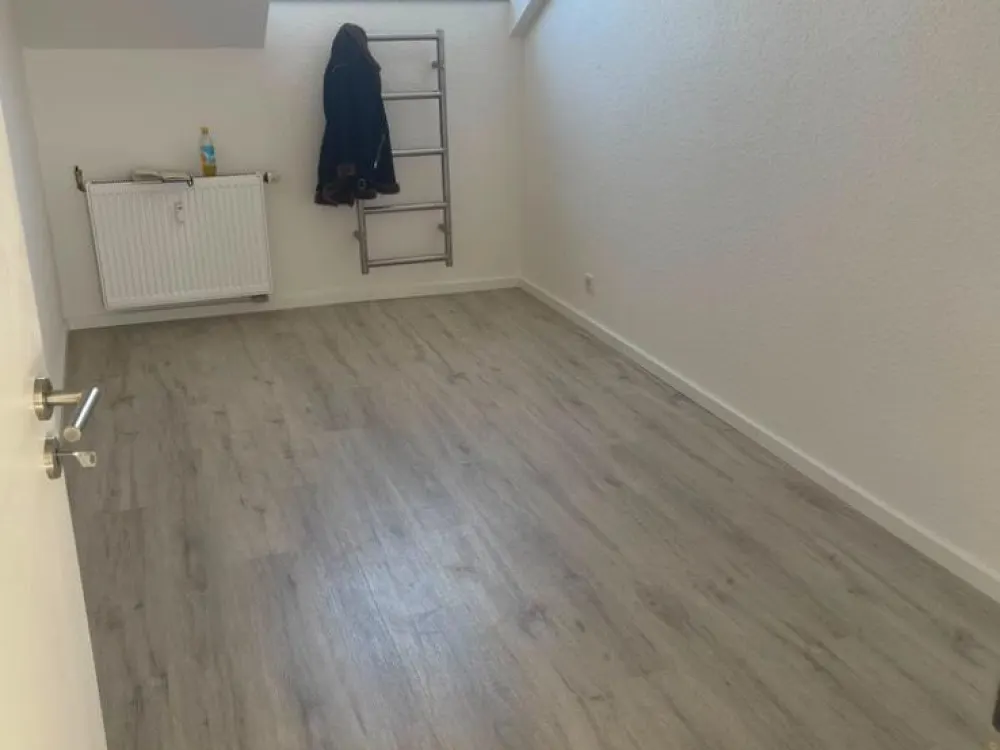 Helle 3 Zimmer Wohnung / Ideal für Studenten WG - Nähe Hauptbah