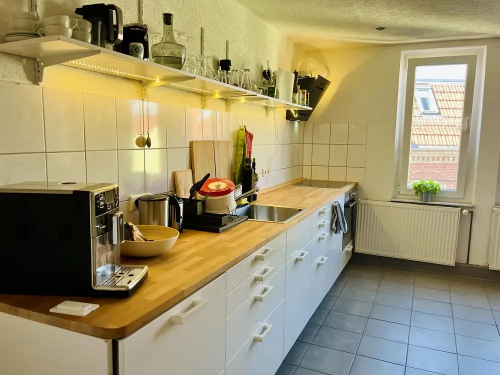 Altbaucharme trifft Wohnkomfort | 3 Zimmer mit Homeoffice-Potenzial & Echtholzdielen