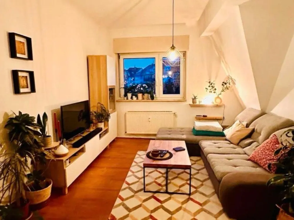 Stilvolle Altbauwohnung am Rotenbühl ca. 90 m² mit EBK