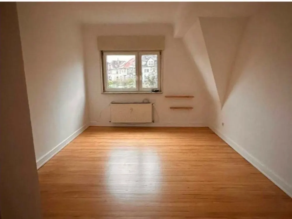 Stilvolle Altbauwohnung am Rotenbühl ca. 90 m² mit EBK