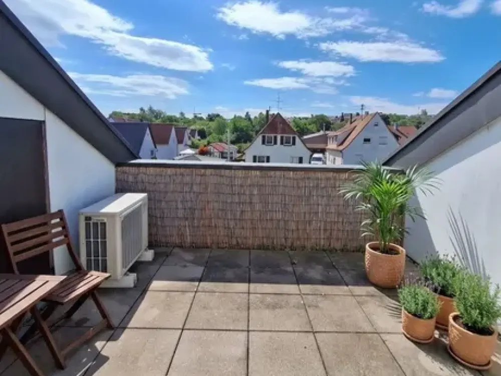 Dachgeschoss Zuhause mit 3 Zimmern in Freiberg am Neckar