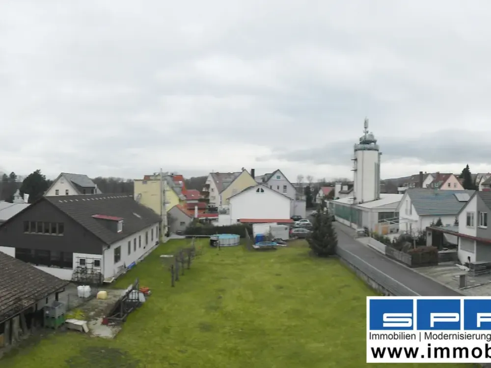 2-room attic apartment with balcony in a quiet location