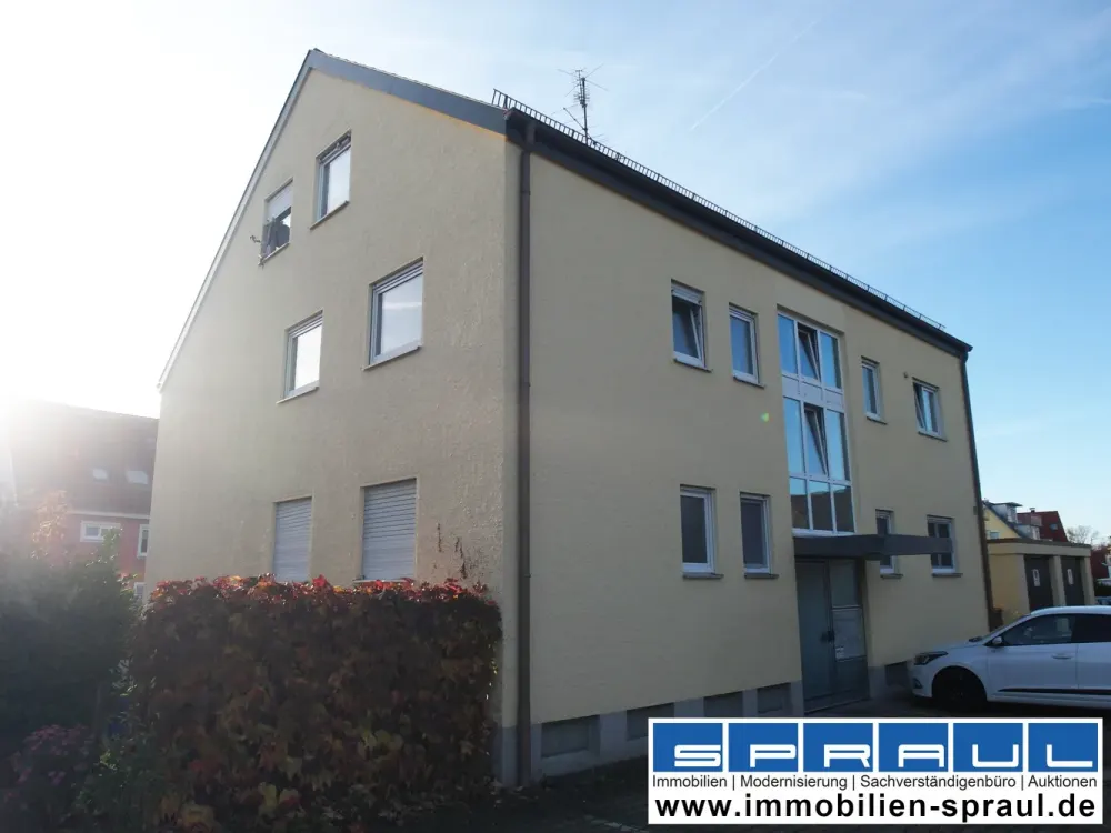 2-room attic apartment with balcony in a quiet location