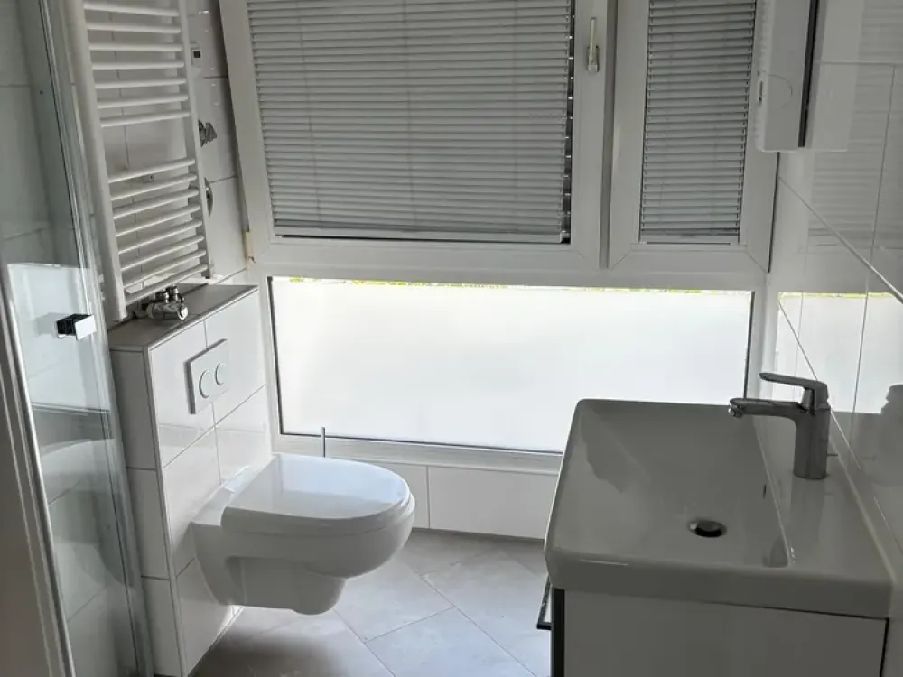 Living with Character: 2-Room Apartment in Köln-Müngersdorf
