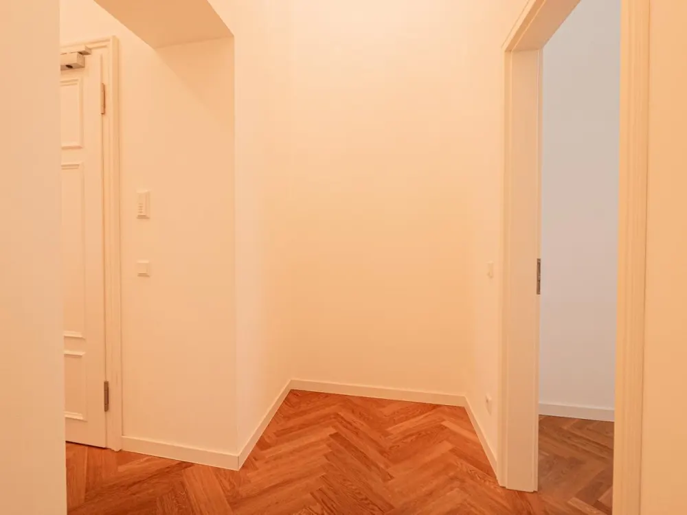 Mondäner Charme trifft moderne Ausstattung. Denkmal unweit der Elbwiesen.