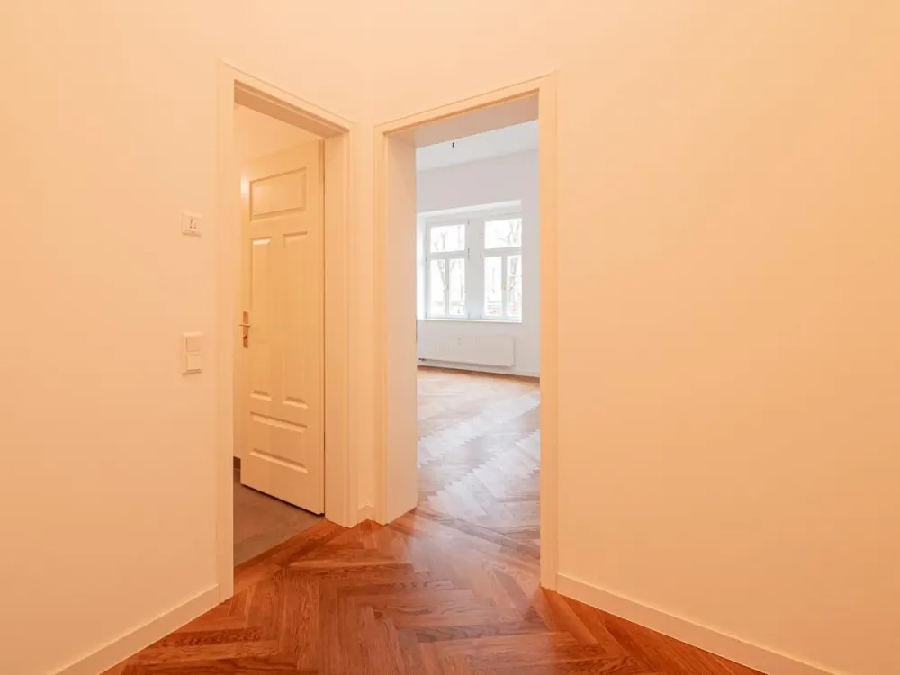 Mondäner Charme trifft moderne Ausstattung. Denkmal unweit der Elbwiesen.
