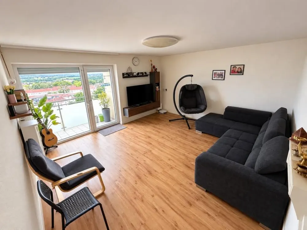 Helle 3-Zimmer-Wohnung mit Panoramablick über Fürth, möbliert