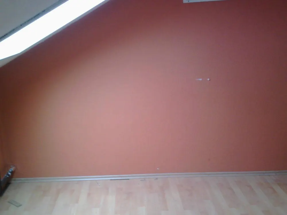 Frisch renovierte 5 Zimmer Dachgeschoss Wohnung