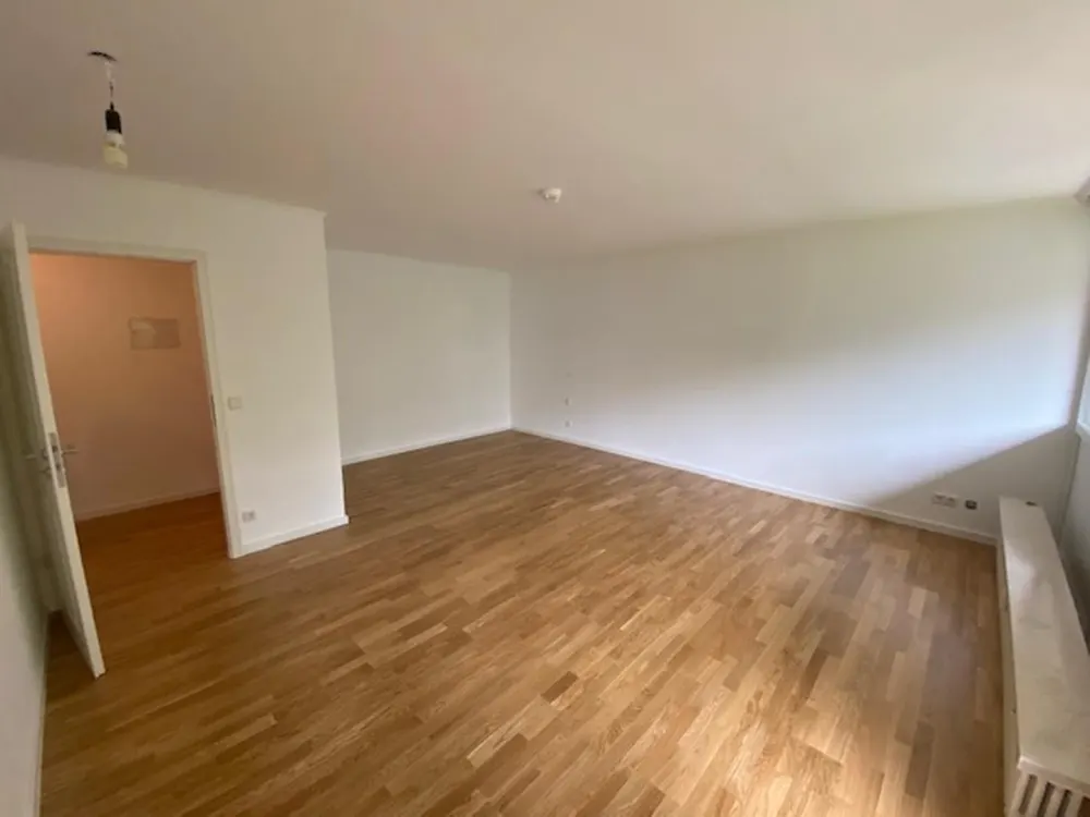 Helles,, lichtdurchflutetes Appartment am Nymphenburger Kanal