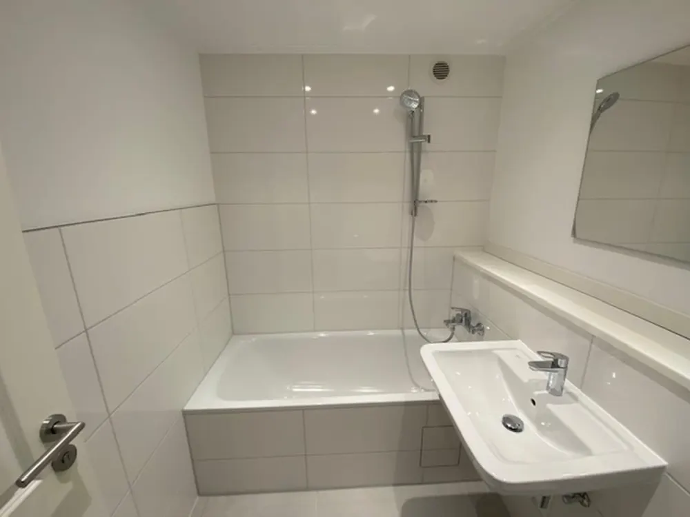 Helles,, lichtdurchflutetes Appartment am Nymphenburger Kanal