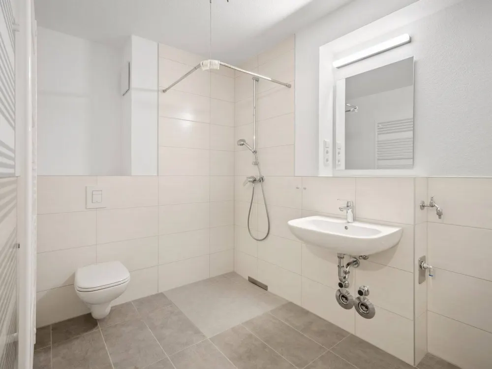 Helle 2-Zimmer Wohnung mit Terrasse und EBK