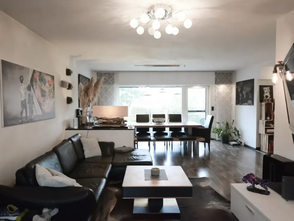Komfortable 3-Zimmer-Maisonette-Wohnung mit eigenem Garten 2 Bädern und Balkon in Niederdorfelden