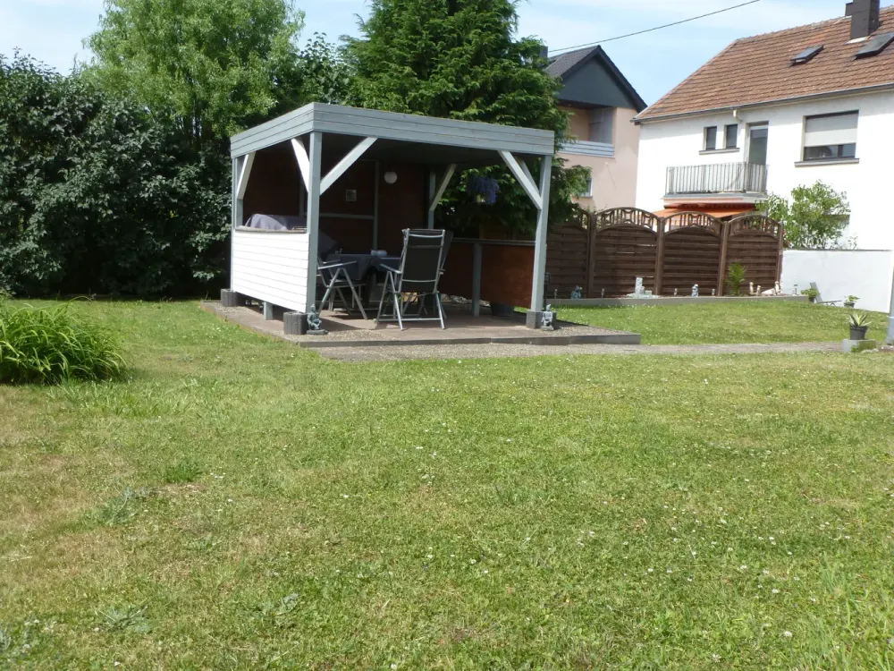 2028; 2-Room Apartment with Balcony, Shared Garden Use & Garage in Völklingen