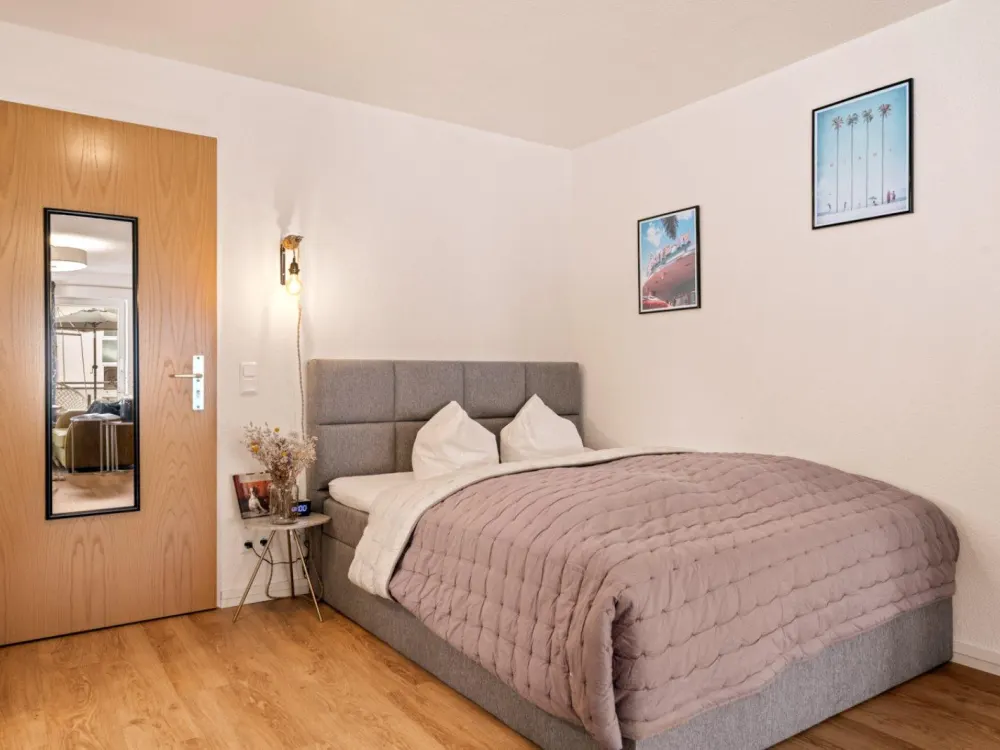 Stylish Apartment for Long-Term Rent Nov 26 - Mar 27