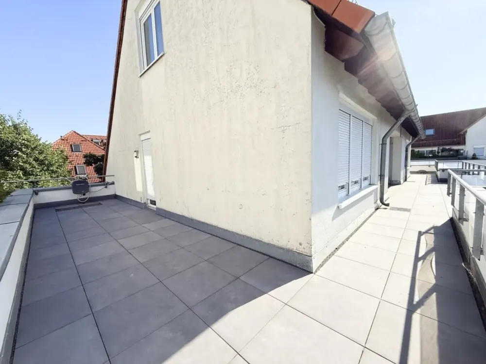 Genial! Maisonette & Penthouse * ruhig & grün * Terrasse * Einbauküche * 2 Bäder * 2 Stellplätze