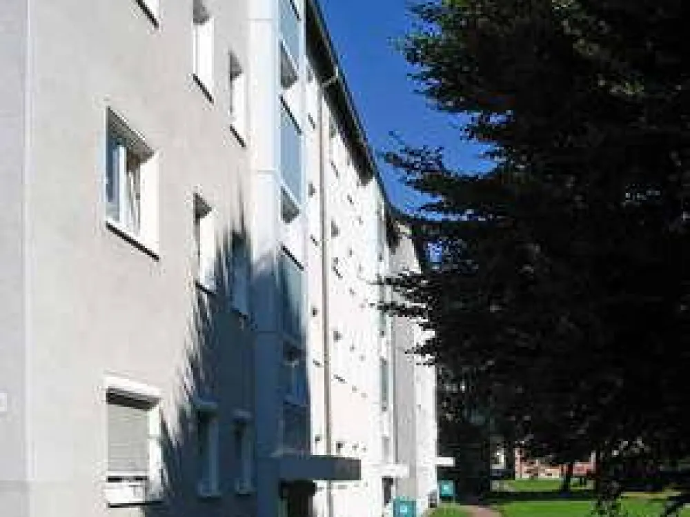 Wird mit neuem Laminat ausgestattet! 3-Zimmer Wohnung mit Balkon in Dortmund Bövinghausen