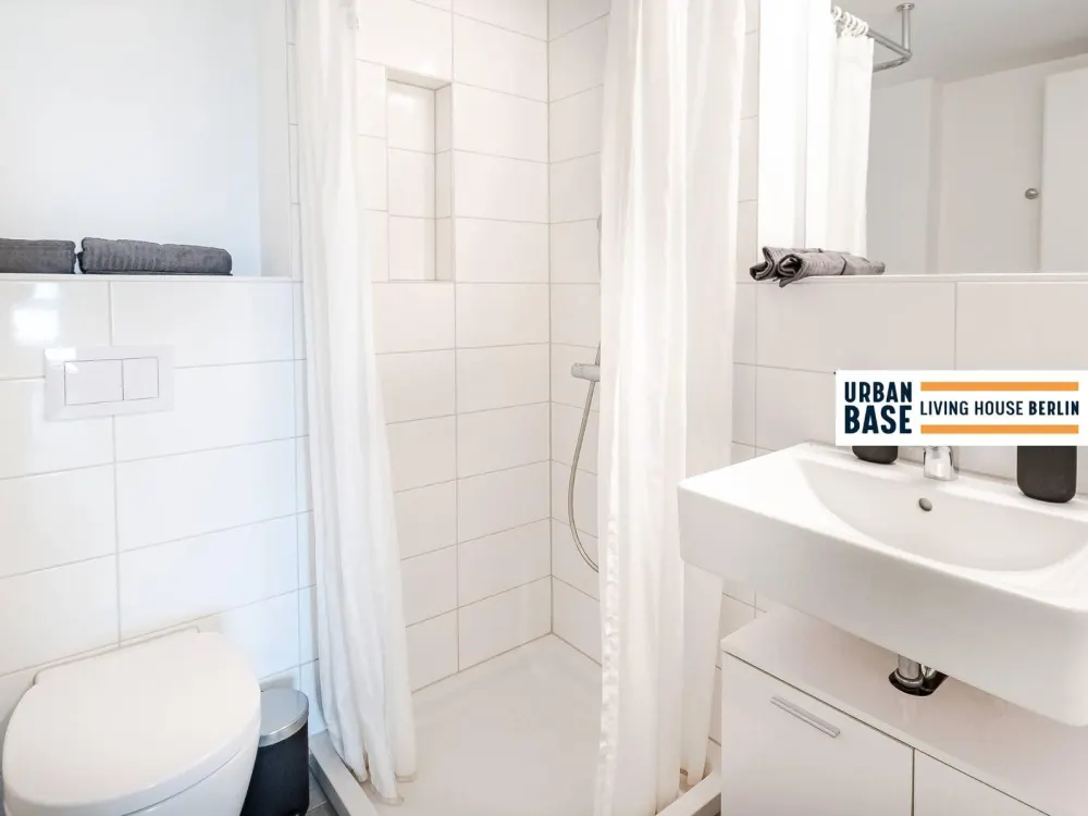 URBAN BASE: WG-Zimmer für Studenten mit moderner Möblierung, ALL-IN-MIETE, UVM. in Berlin-Oberschöneweide