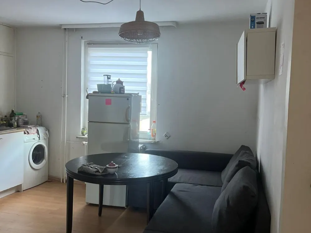 Wg zimmer zu vermieten ab oktober