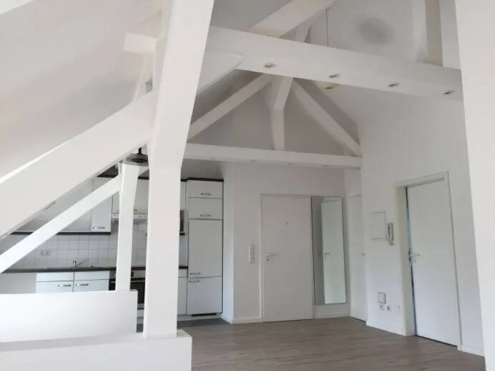attraktive DG-Wohnung in Dresden-Striesen