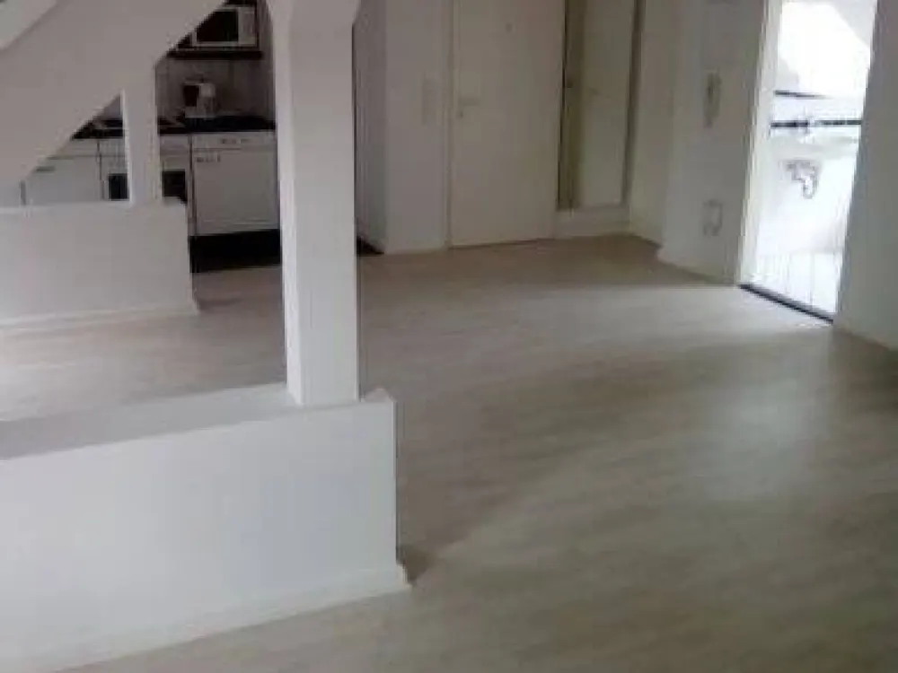 attraktive DG-Wohnung in Dresden-Striesen