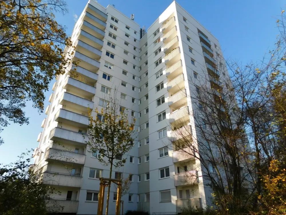 Preisgünstige und günstig geschnittene 2,5-Zimmer-Wohnung