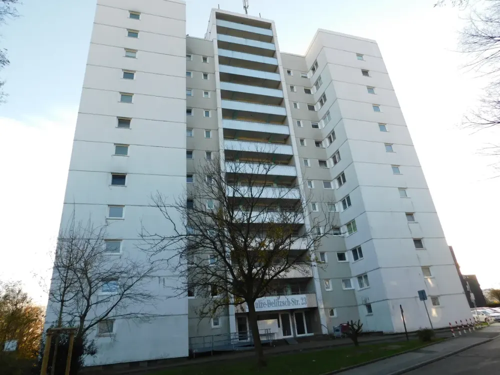 Preisgünstige und günstig geschnittene 2,5-Zimmer-Wohnung