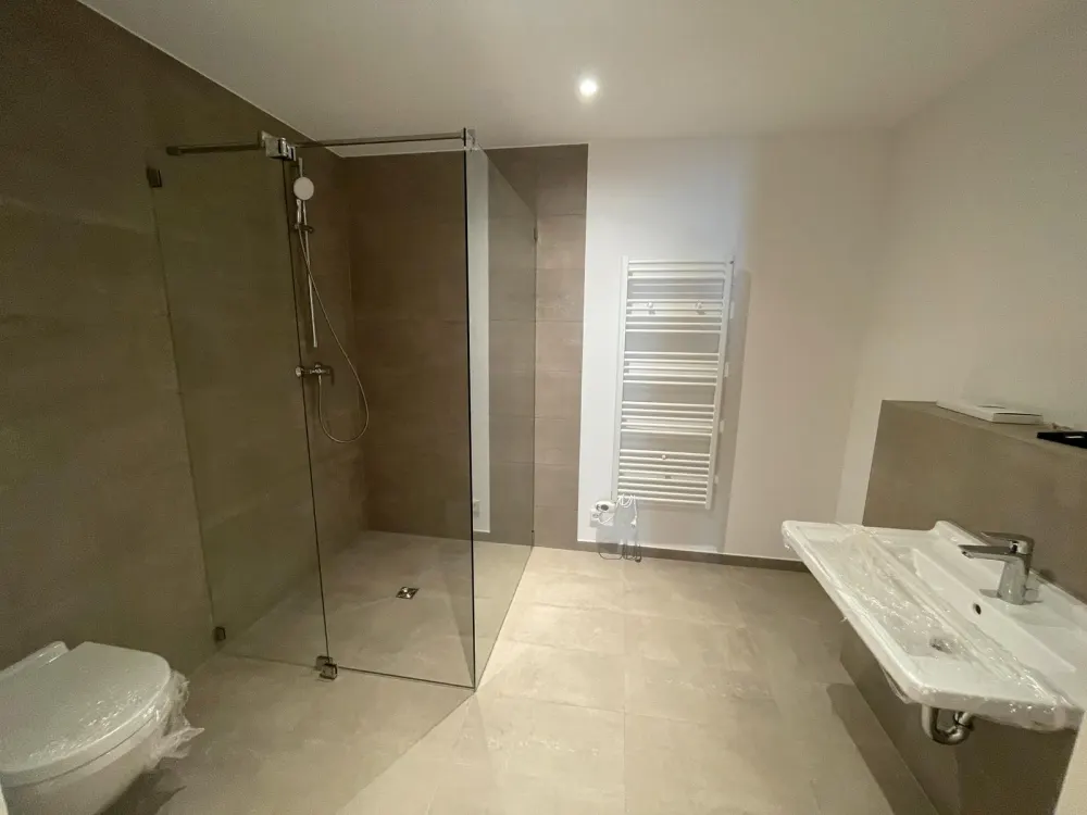 Erstbezug: Barrierearme 3-Zimmer-Wohnungen mit Premium-Küche