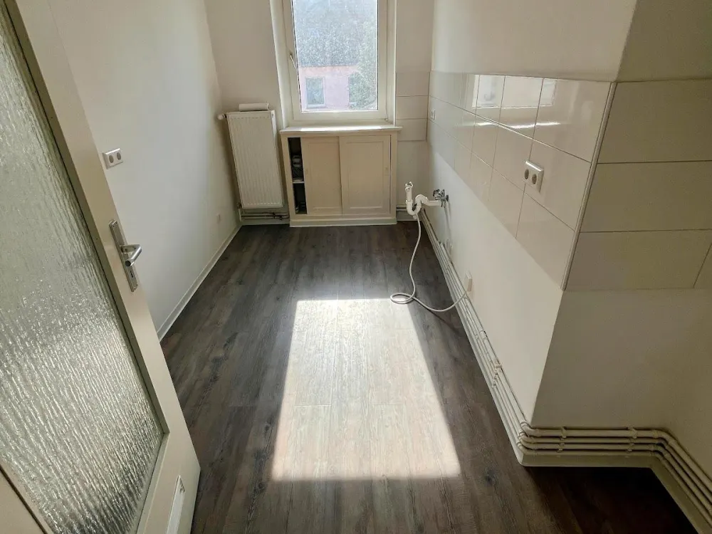 moderne 3-Zimmerwohnung mit Duschbad