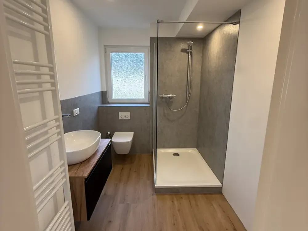 Erstbezug nach Sanierung, 3-Zimmer-Wohnung mit Balkon