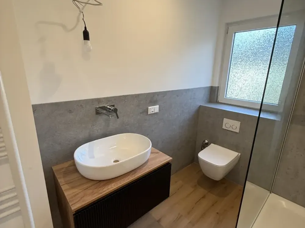 Erstbezug nach Sanierung, 3-Zimmer-Wohnung mit Balkon