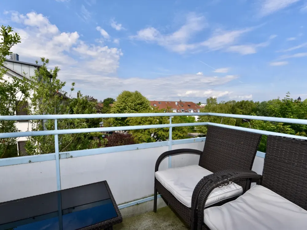 Hochwertiges Apartment - komplett möbliert / High-quality apartment - fully furnished