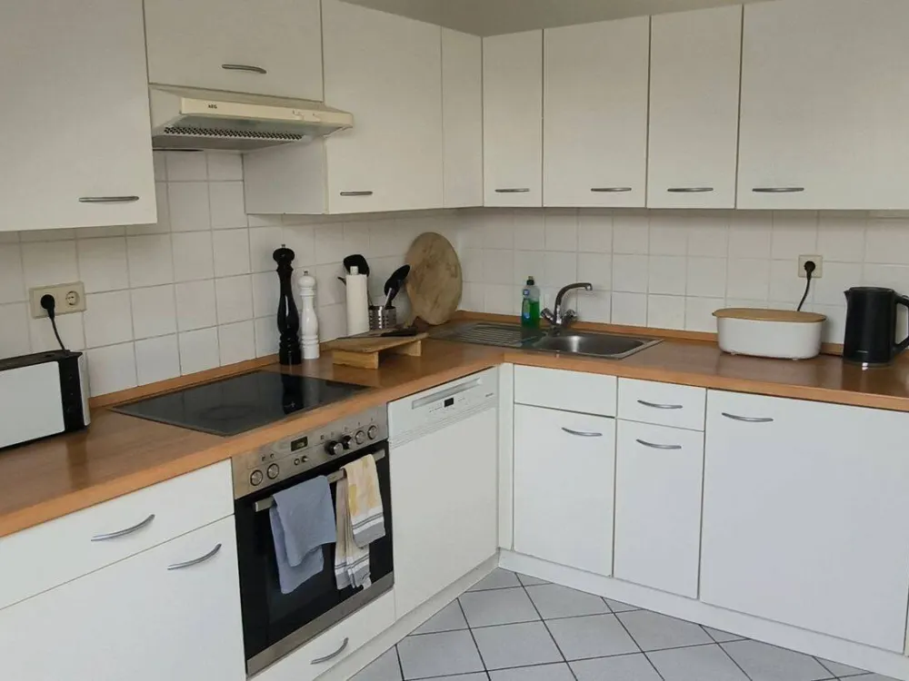 Bright Attic Apartment for Sublease 3-6 Months