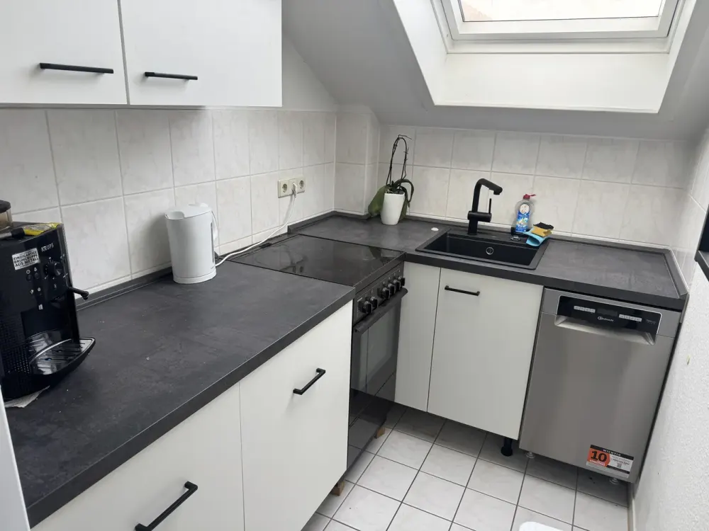 Schöne 2-Zimmer-Wohnung mit Balkon und Tiefgaragenstellplatz