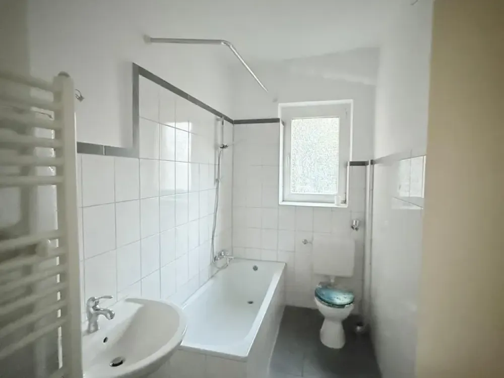 Renovierte Wohnung | Kreuzviertel | 3-Zimmer und Balkon