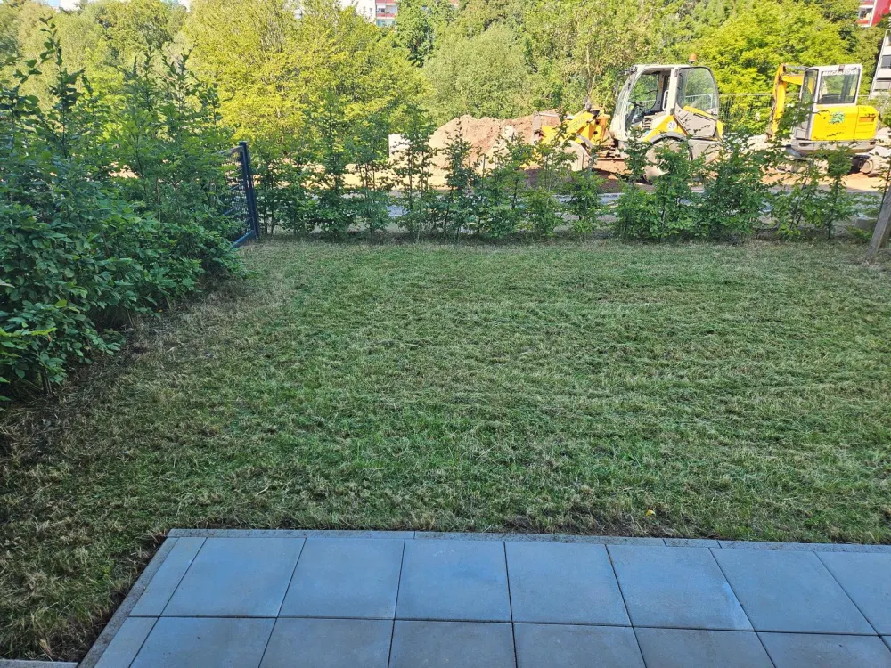 Neubau-Zweitbezug! Großzügige 1-Zimmer-Wohnung mit Terrasse und Garten!