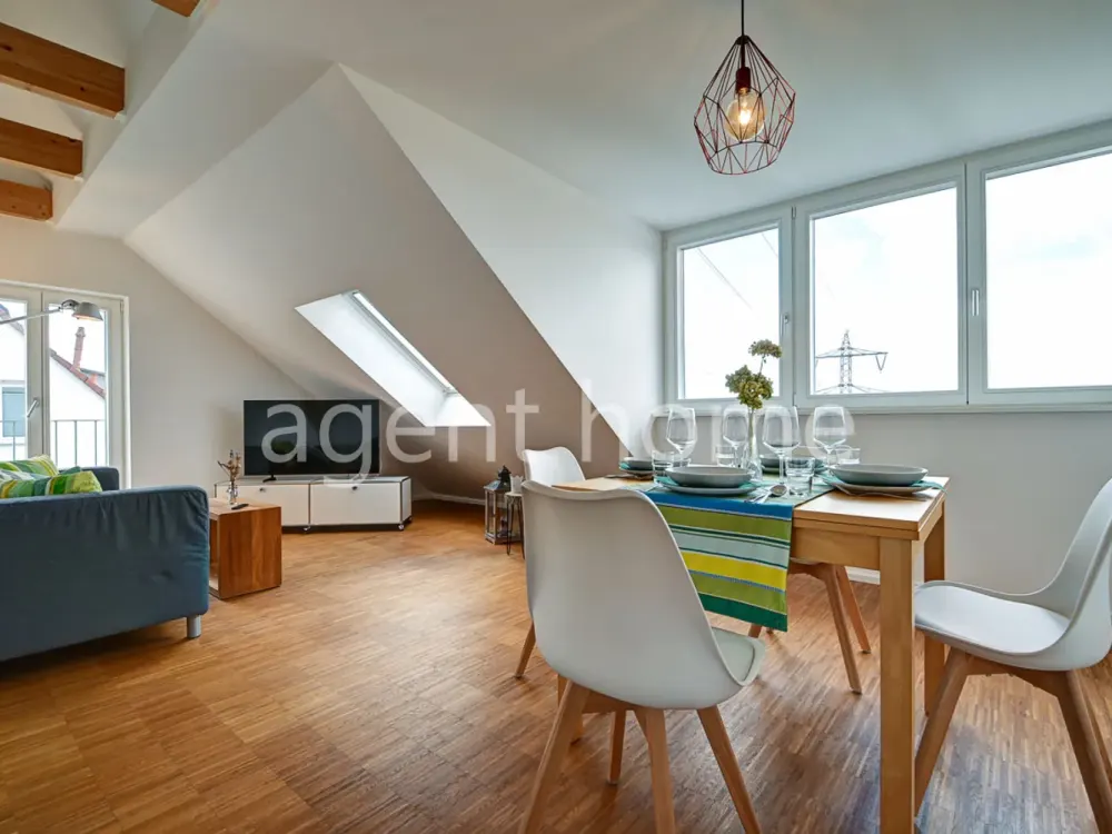 MÖBLIERT - MITTEN IN DEN WEINBERGEN - Gemütliche Wohnung mit Balkon