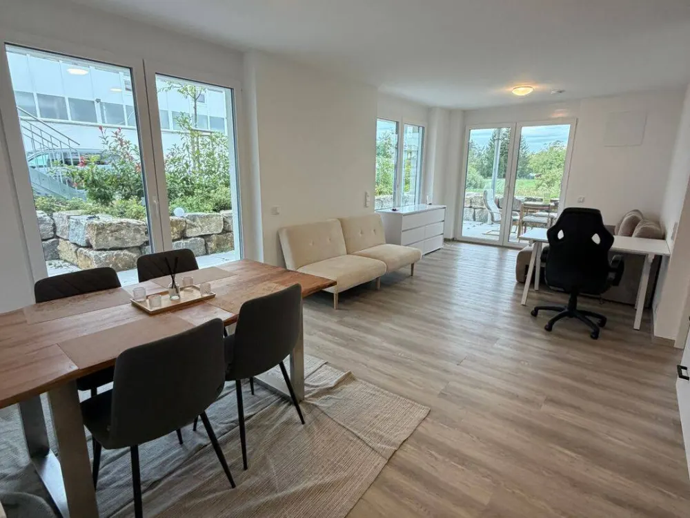 Wohnen auf Zeit : 73qm möbliert, Gartengeschoss, Terrasse