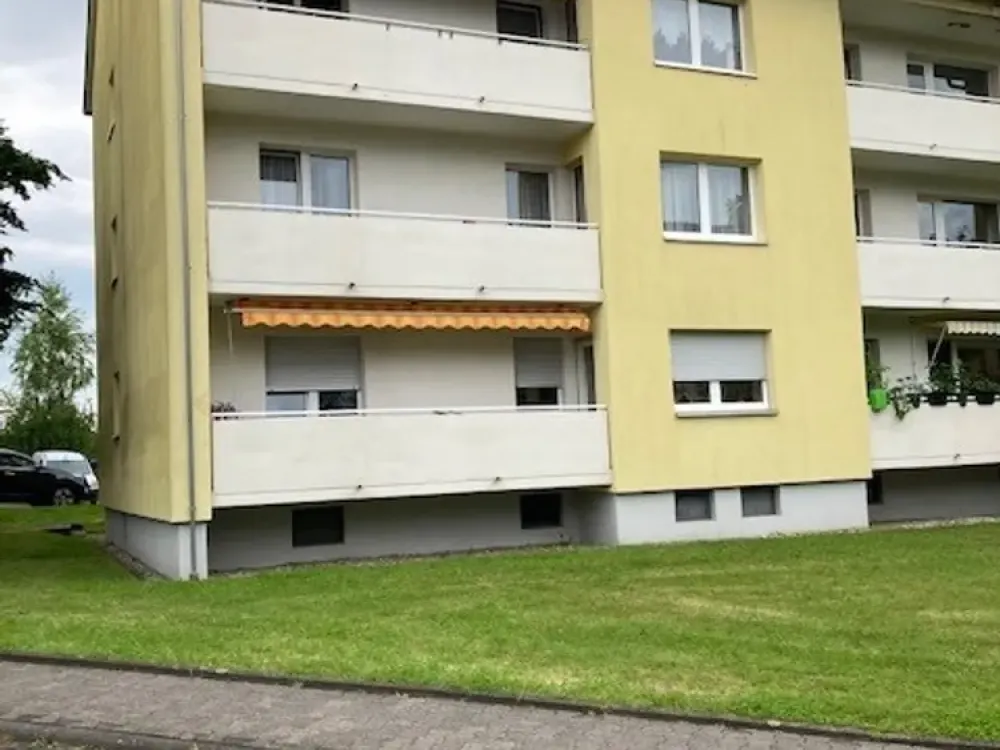 Attraktive 2-Zimmerwohnung mit Loggia in ruhiger, grüner Lage in Friedrichsdorf zu vermieten
