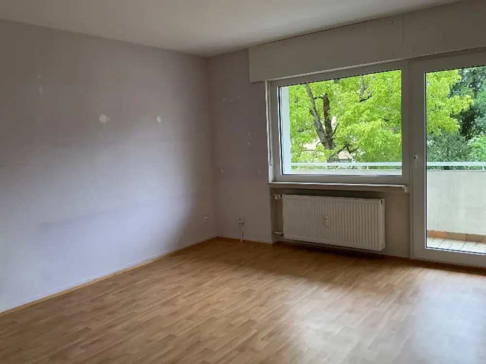 Attraktive 2-Zimmerwohnung mit Loggia in ruhiger, grüner Lage in Friedrichsdorf zu vermieten