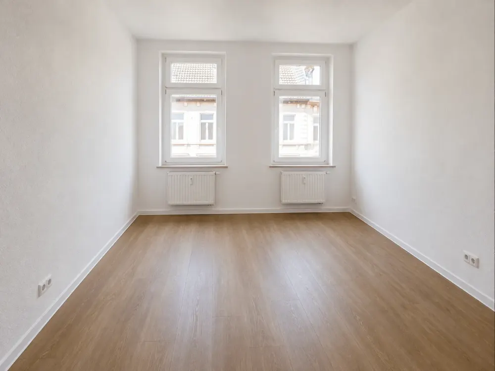 Markkleeberg 3-Room Apartment - Bright, Newly Renovated, Bathtub