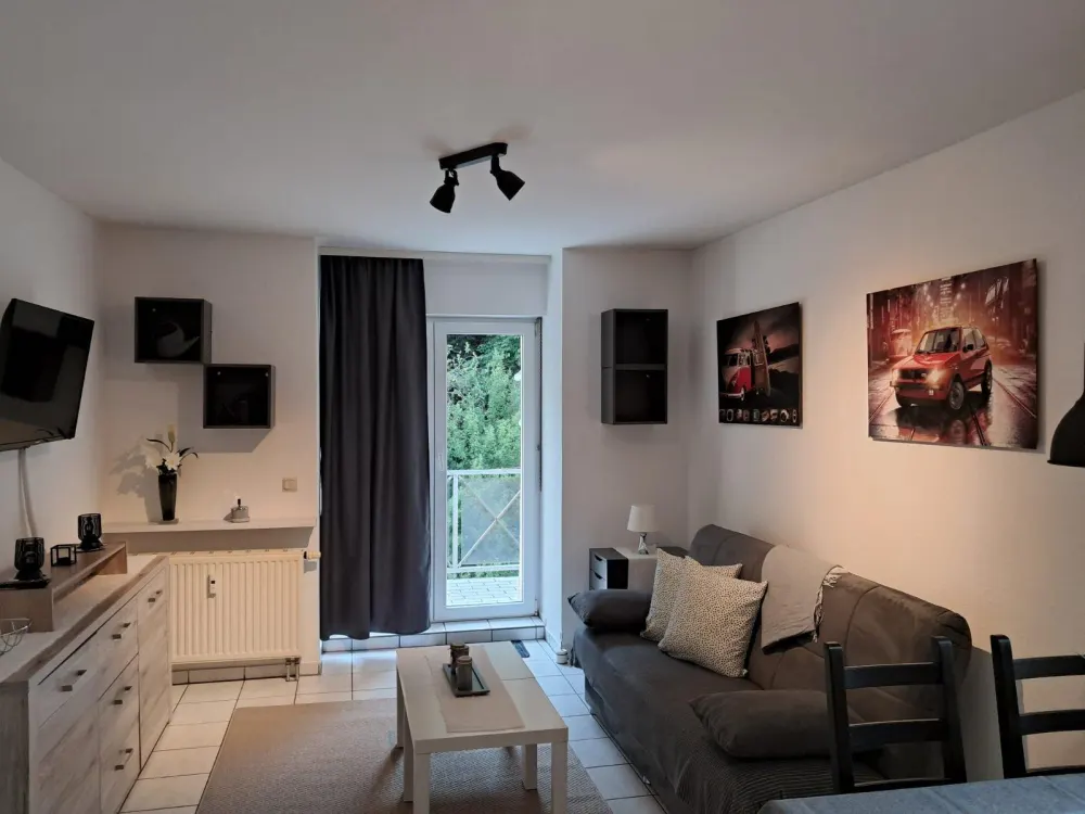 Gemütliche möblierte 3ZKB Wohnung in ruhiger Lage in Neunkirchen