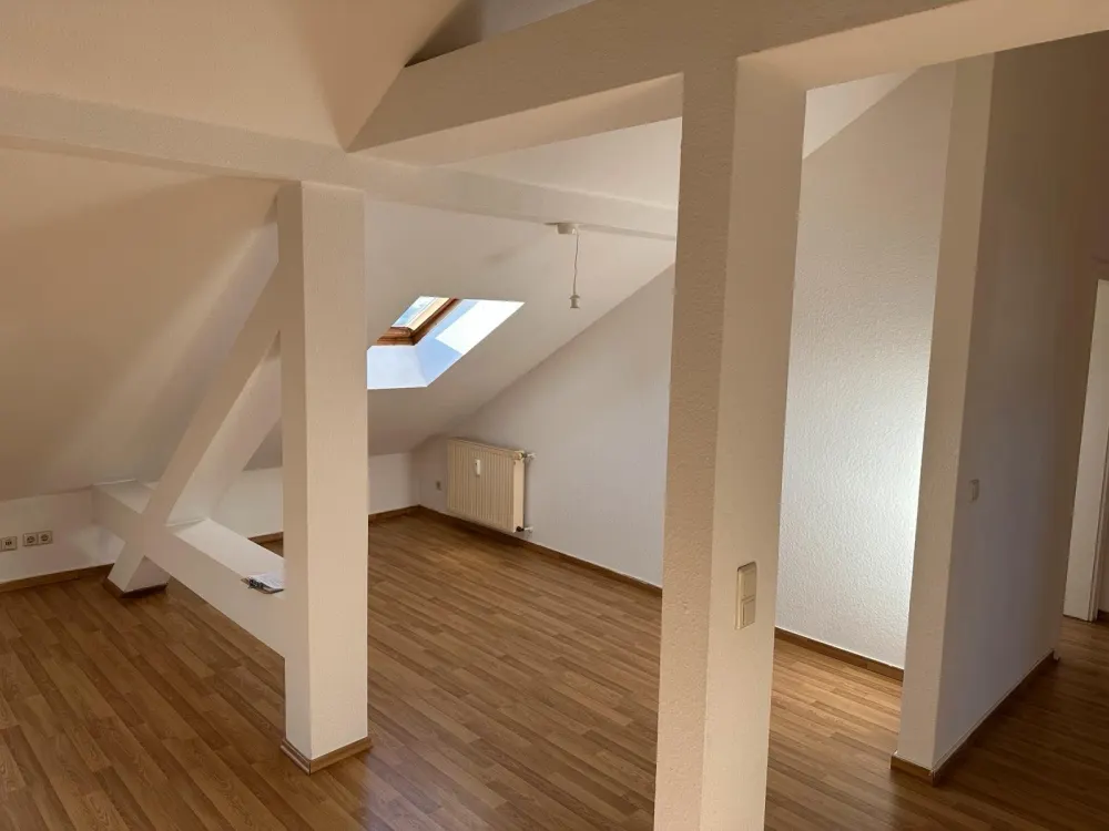 Helle 2-Zimmerwohnung in Leipzig | ab 01.08| inkl. Einbauküche