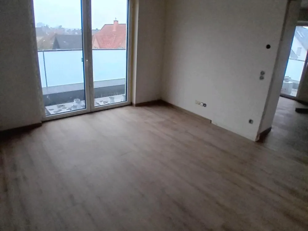Exklusive Neubau Wohnung mit umlaufenden Balkon - Erstbezug
