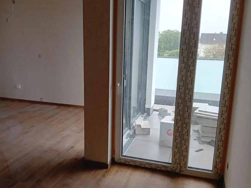 Exklusive Neubau Wohnung mit umlaufenden Balkon - Erstbezug