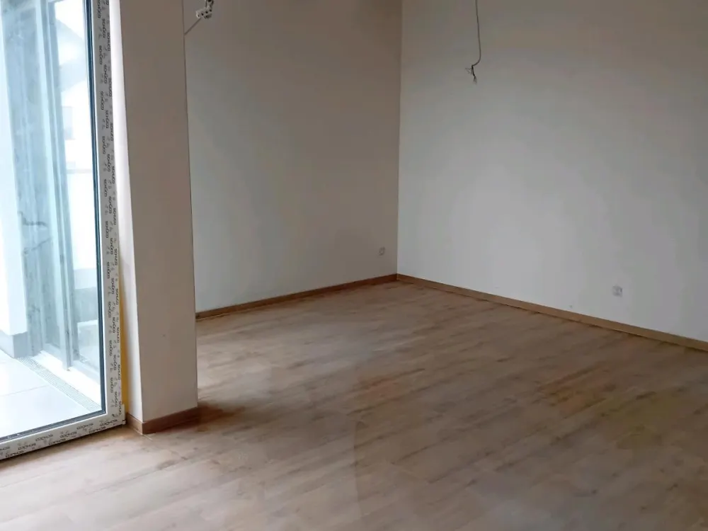 Exklusive Neubau Wohnung mit umlaufenden Balkon - Erstbezug
